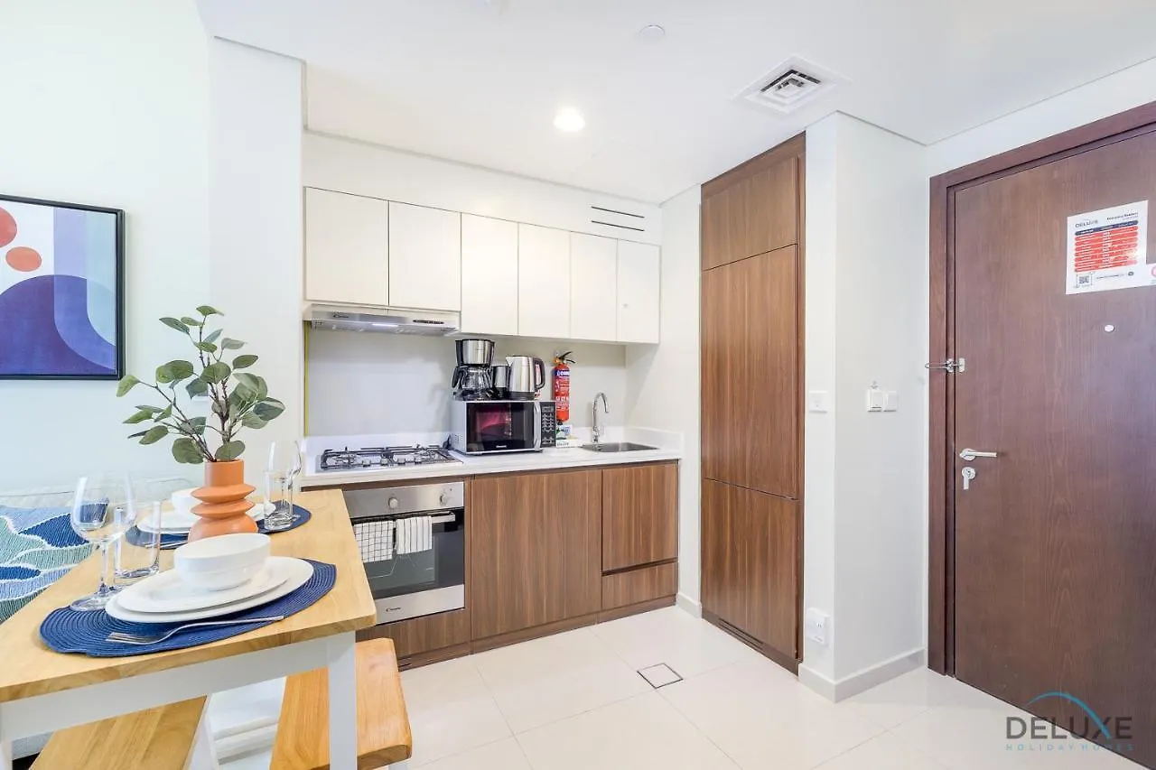 Distinguished 1Br At Vera Tower Business Bay By Deluxe Holiday Homes Dubai Apartment